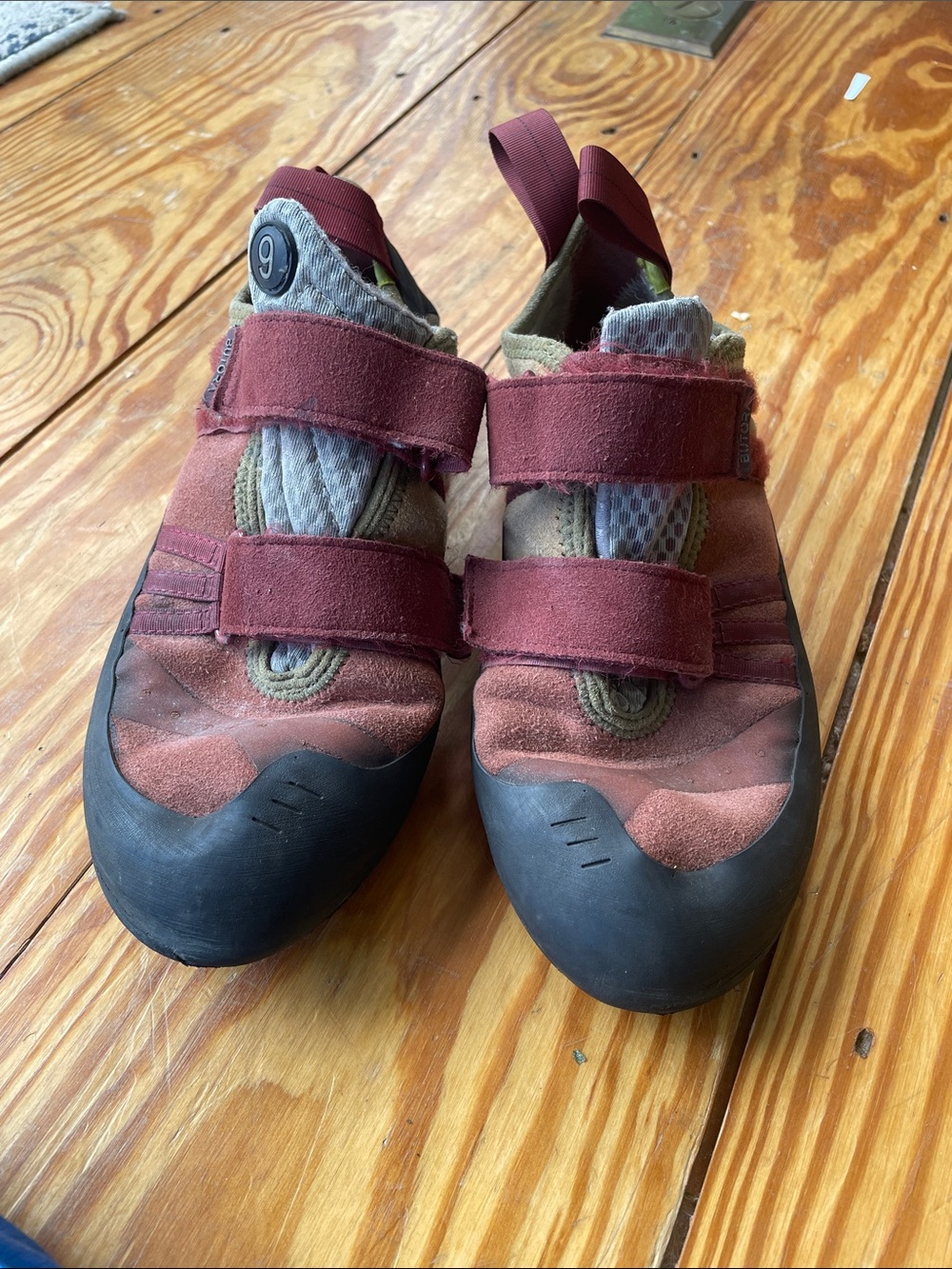 Butora Climbing Shoes with Velcro Straps, size 9